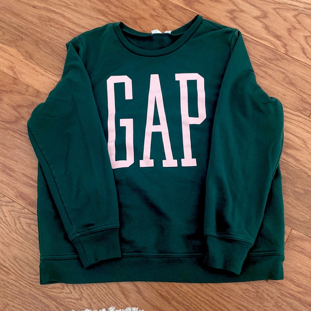 GAP letter sweater shirt